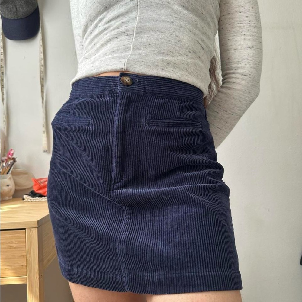 Vintage Gap navy blue corduroy mini skirt xs